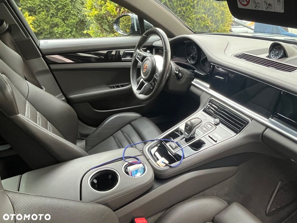 Porsche Panamera 4S Diesel - 9