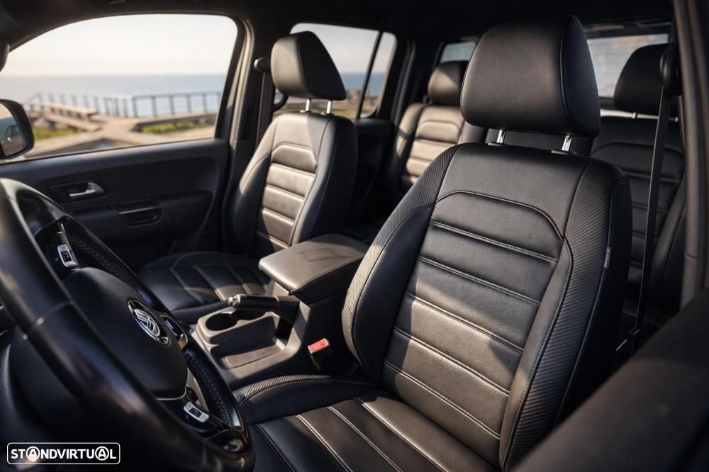 VW Amarok V6 SHADOW EDITION - 23