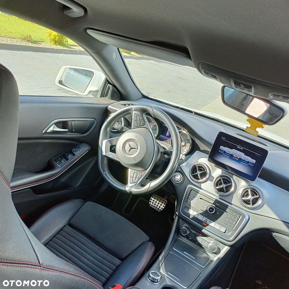 Mercedes-Benz CLA - 5