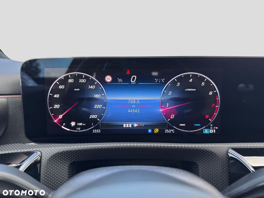 Mercedes-Benz Klasa A 220 4-Matic AMG Line 8G-DCT - 16