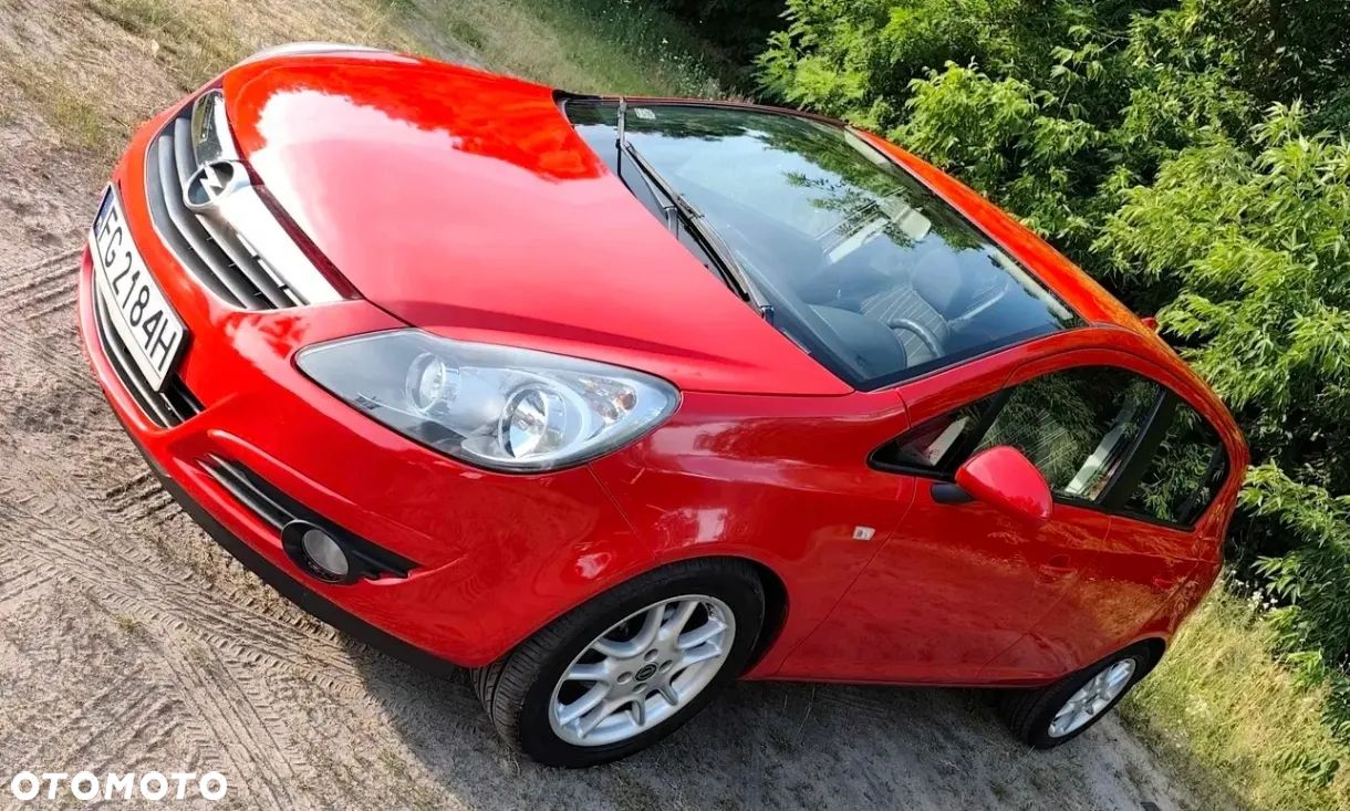 Opel Corsa 1.4 16V Cosmo - 1