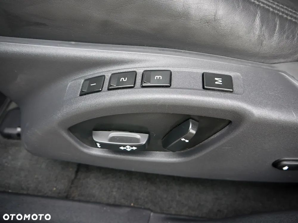 Volvo XC 60 D3 Geartronic Ocean Race - 29