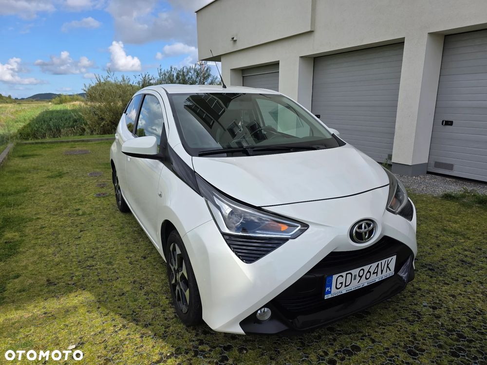Toyota Aygo 1.0 VVT-i Black Edition - 1
