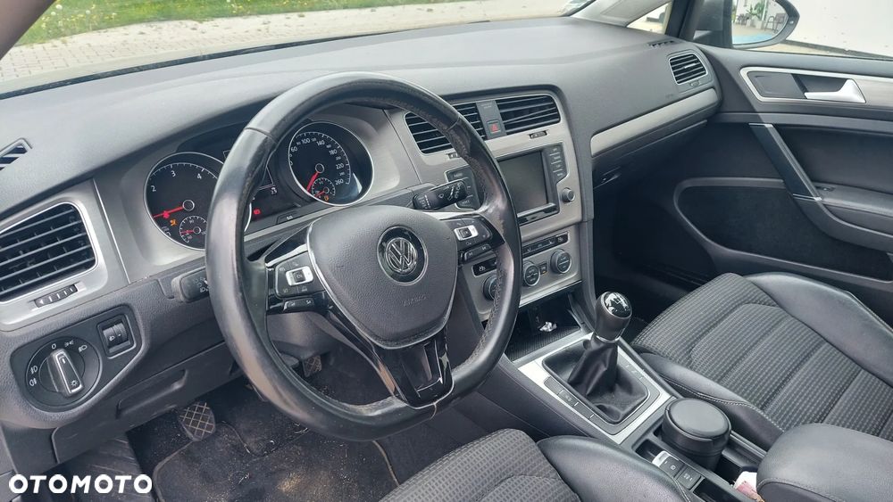 Volkswagen Golf 1.6 TDI BlueMotion Technology Allstar - 9