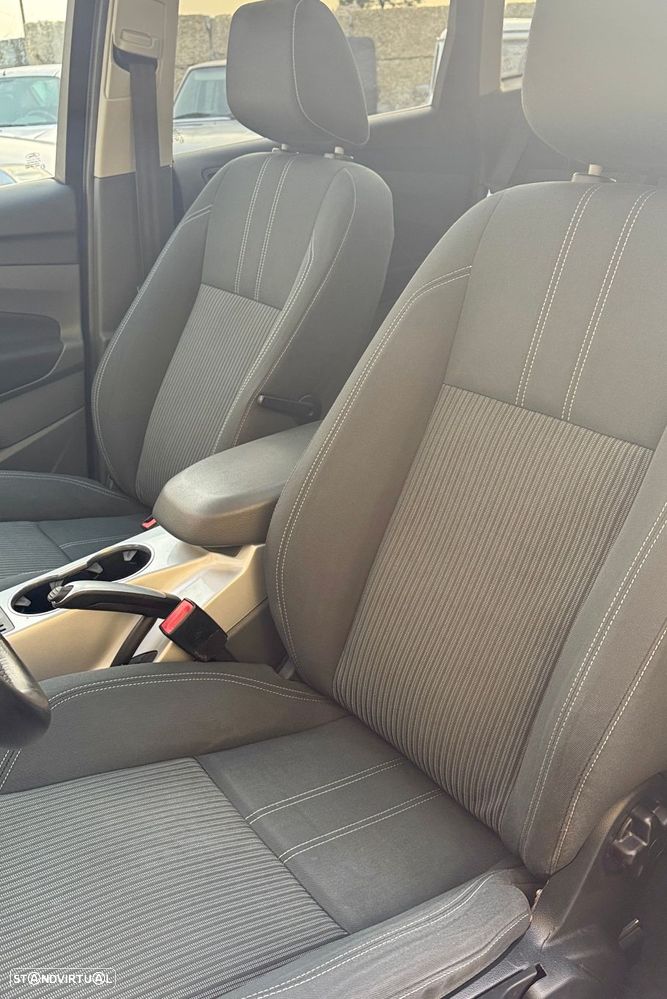 Ford C-Max 2.0 TDCi Titanium - 11