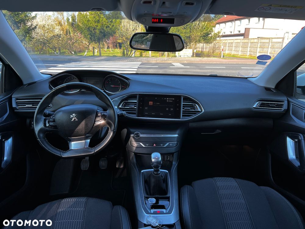 Peugeot 308 PureTech 130 Stop & Start Allure - 21