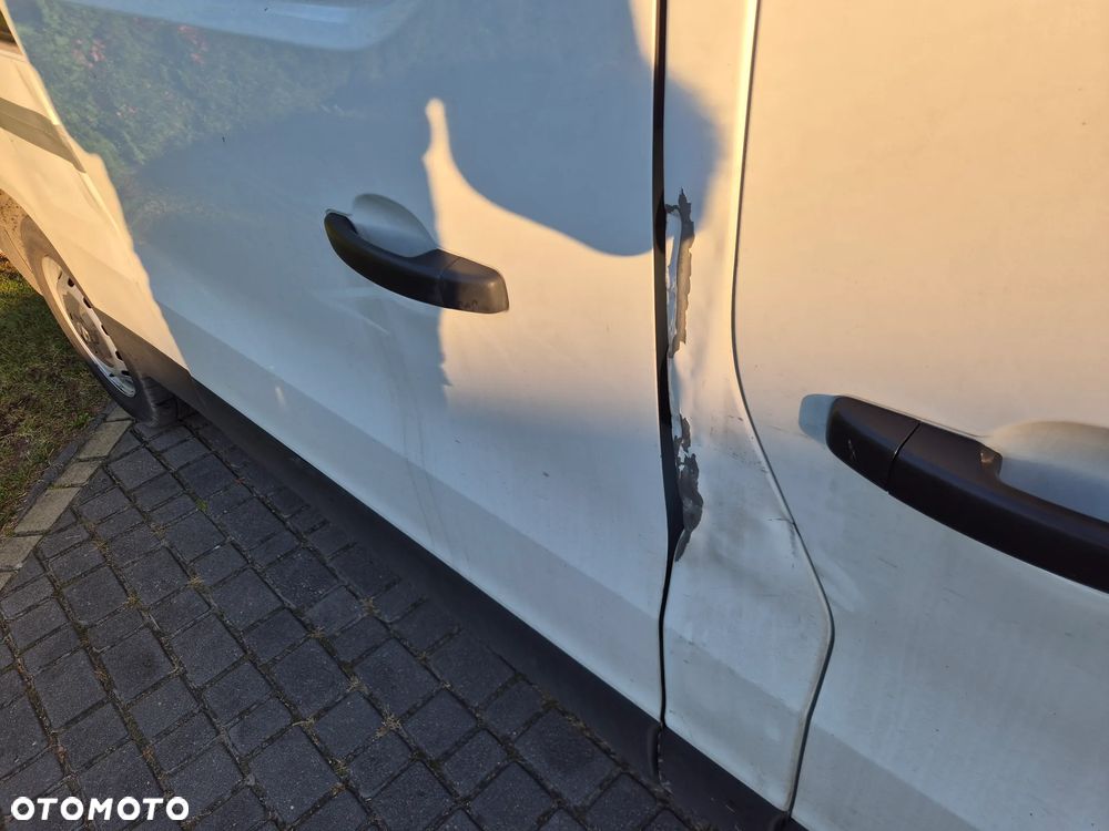 Renault Trafic - 15