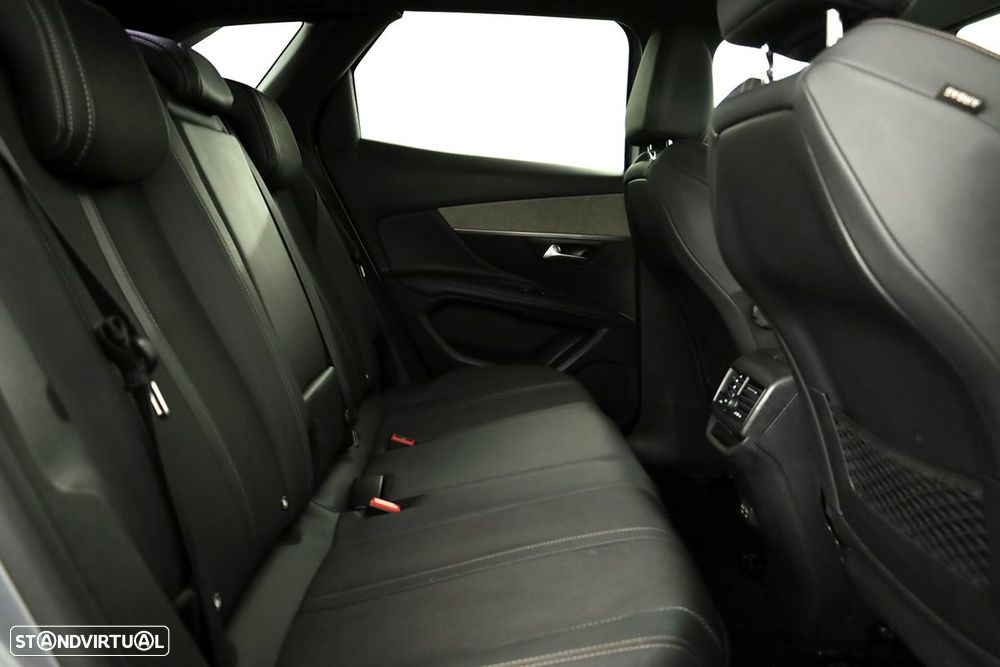 Peugeot 3008 1.2 PureTech GT EAT8 - 23