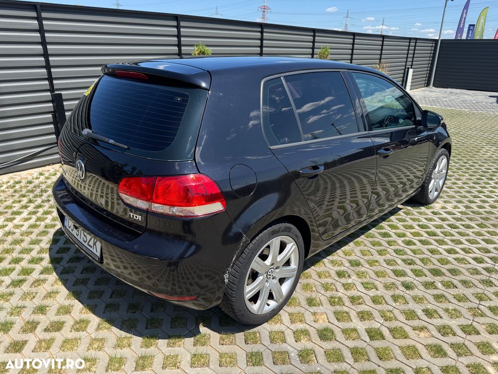 Volkswagen Golf - 2