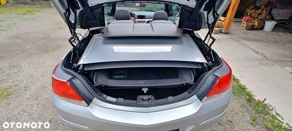 Opel Astra 1.6 Endless Summer - 25