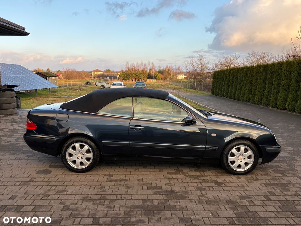 Mercedes-Benz CLK - 20