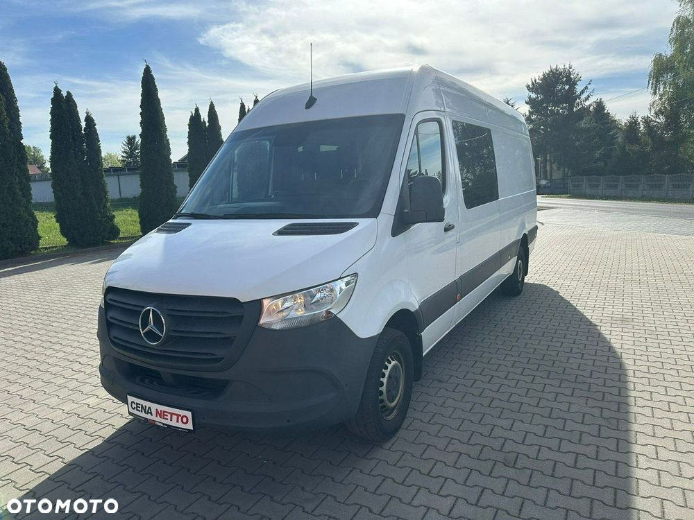 Mercedes-Benz Sprinter - 1