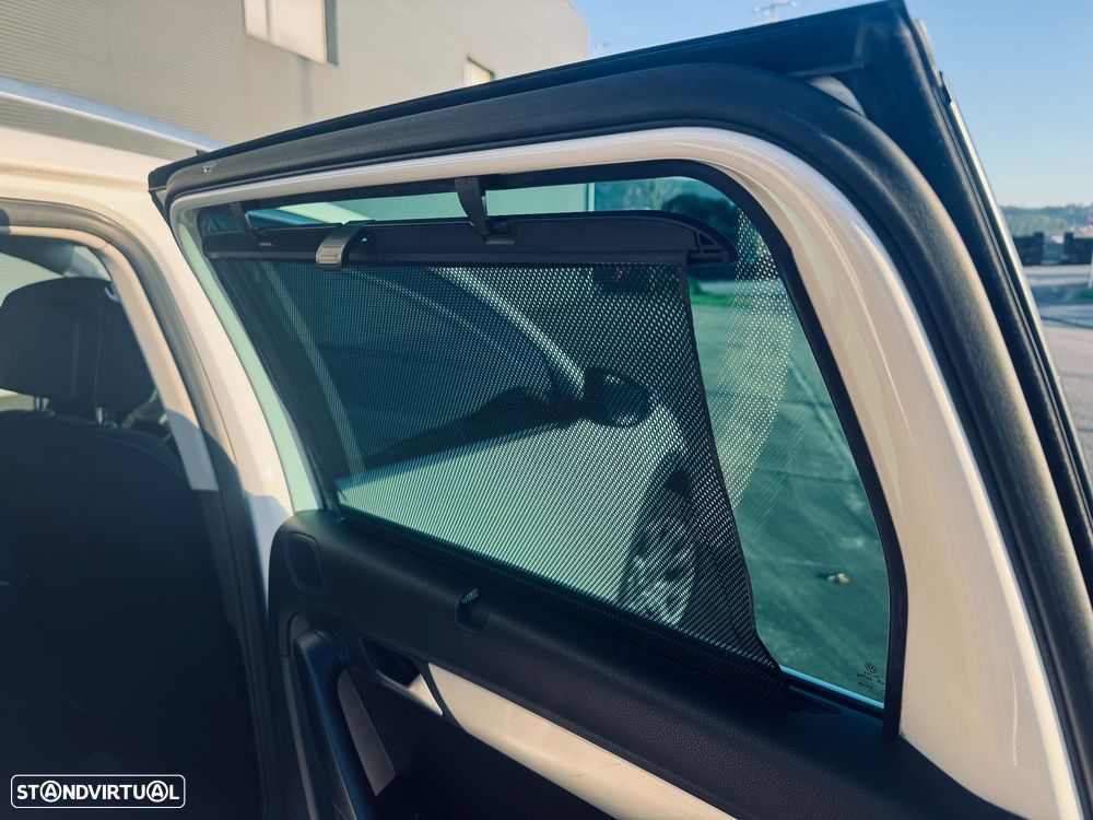 VW Passat Alltrack 2.0 TDi DSG 4M - 5