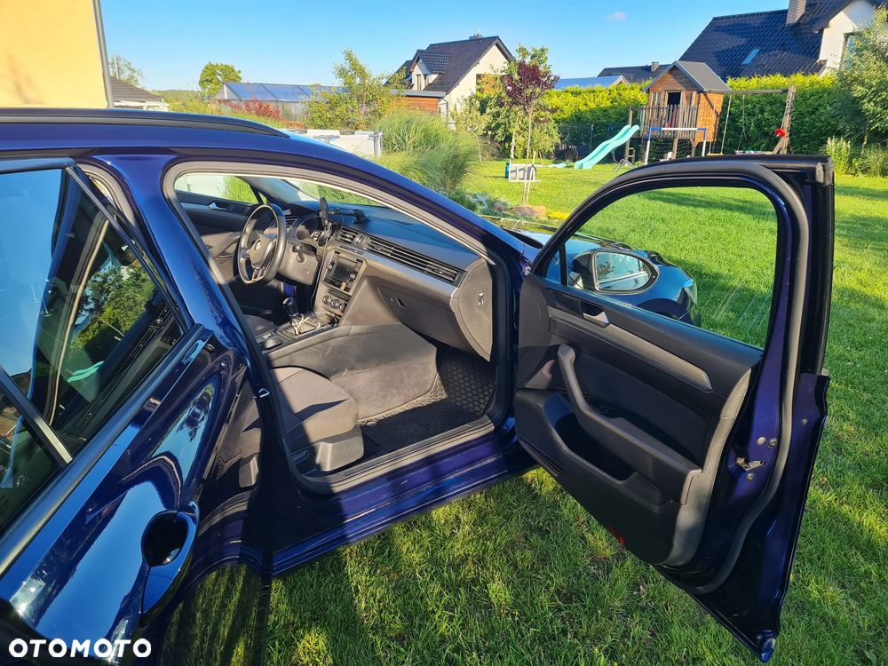 Volkswagen Passat 1.6 TDI (BlueMotion Technology) Comfortline - 3