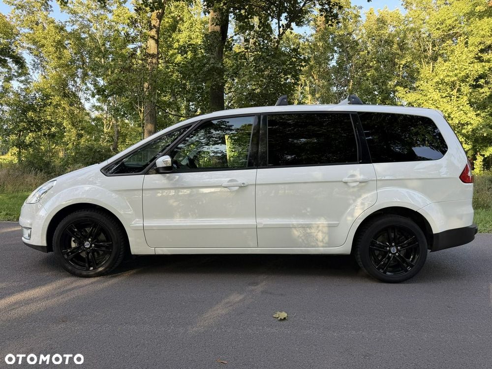 Ford Galaxy 2010 photo 3