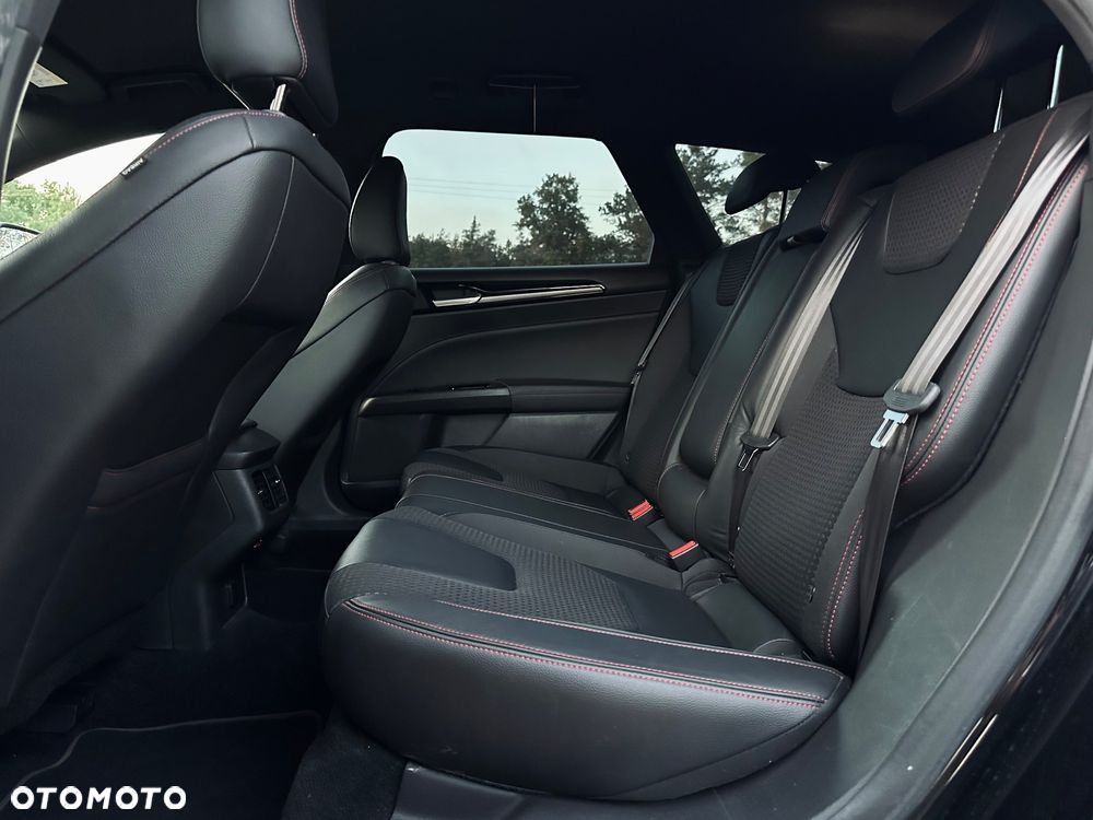 Ford Mondeo 2.0 EcoBlue ST-Line - 25