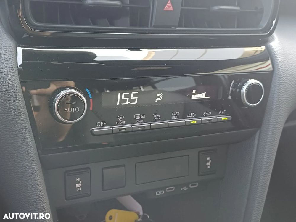 Toyota Yaris Cross 1.5 VVT-i HSD 4x2 Dynamic - 18