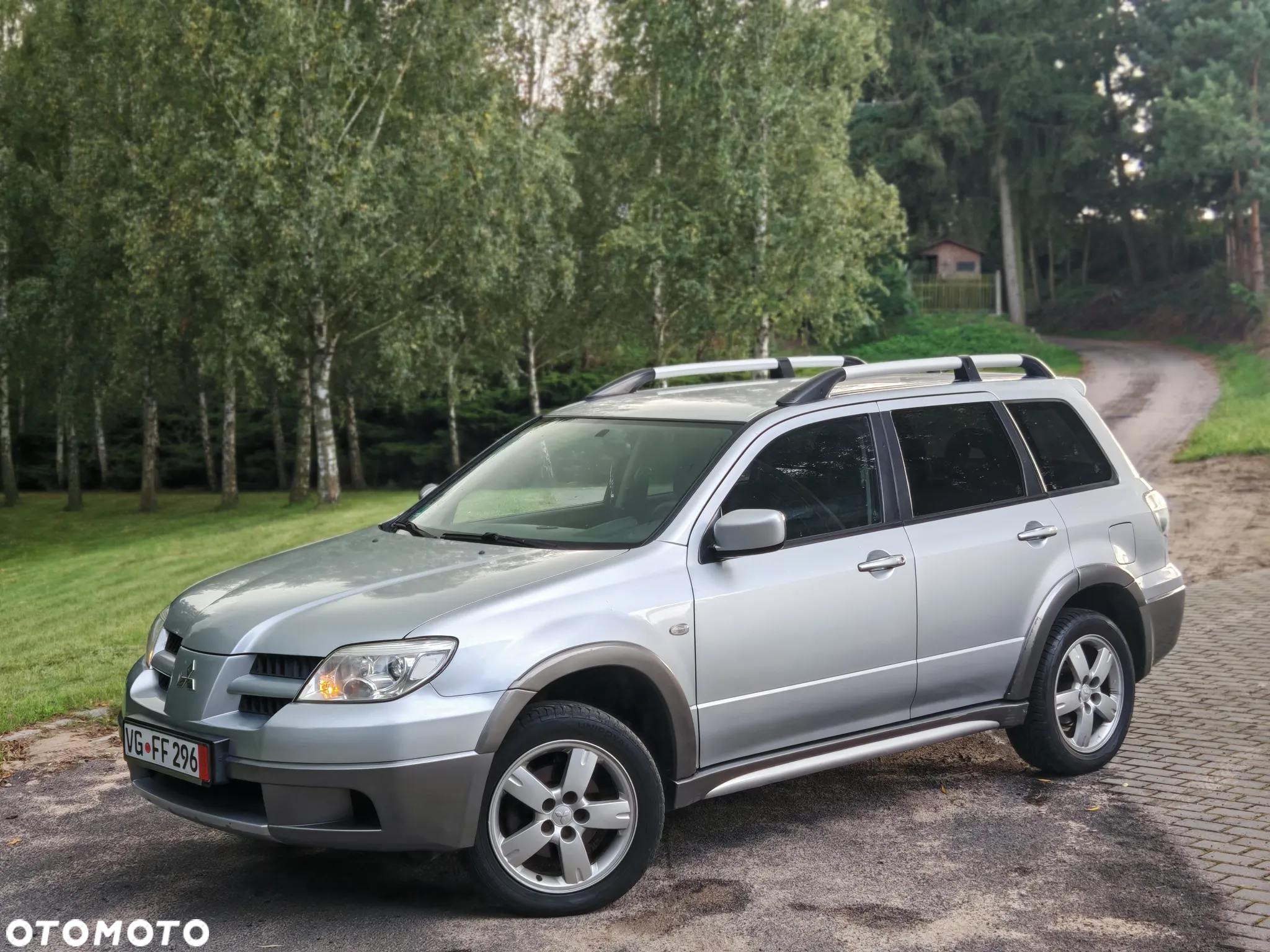 Mitsubishi Outlander - 14