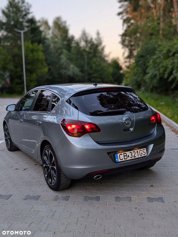Opel Astra - 4