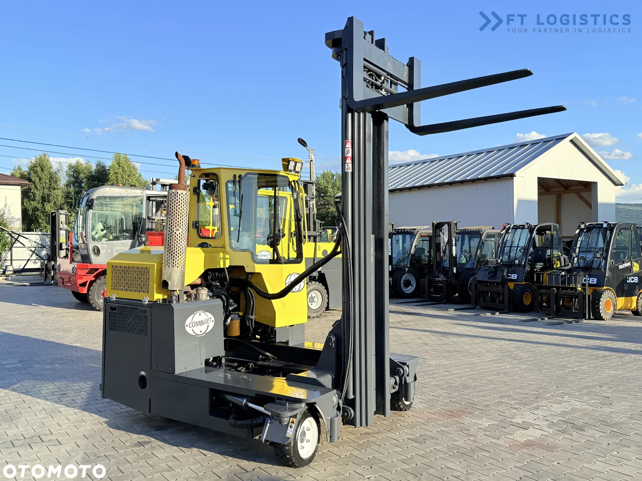 Combilift C3000 / GAS / TRIPLEX- 7600MM / POZYCJONER WIDEŁ / WOLNY SKON / PEŁNA OGRZEWANA KABINA / JEDYNIE 7868H / Szeroka oferta wózków czterokierunkowych i bocznych, dopasowanych do różnorodnych potrzeb i zastosowań. - 29