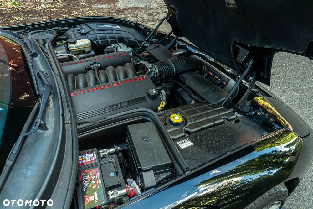 Chevrolet Corvette - 21