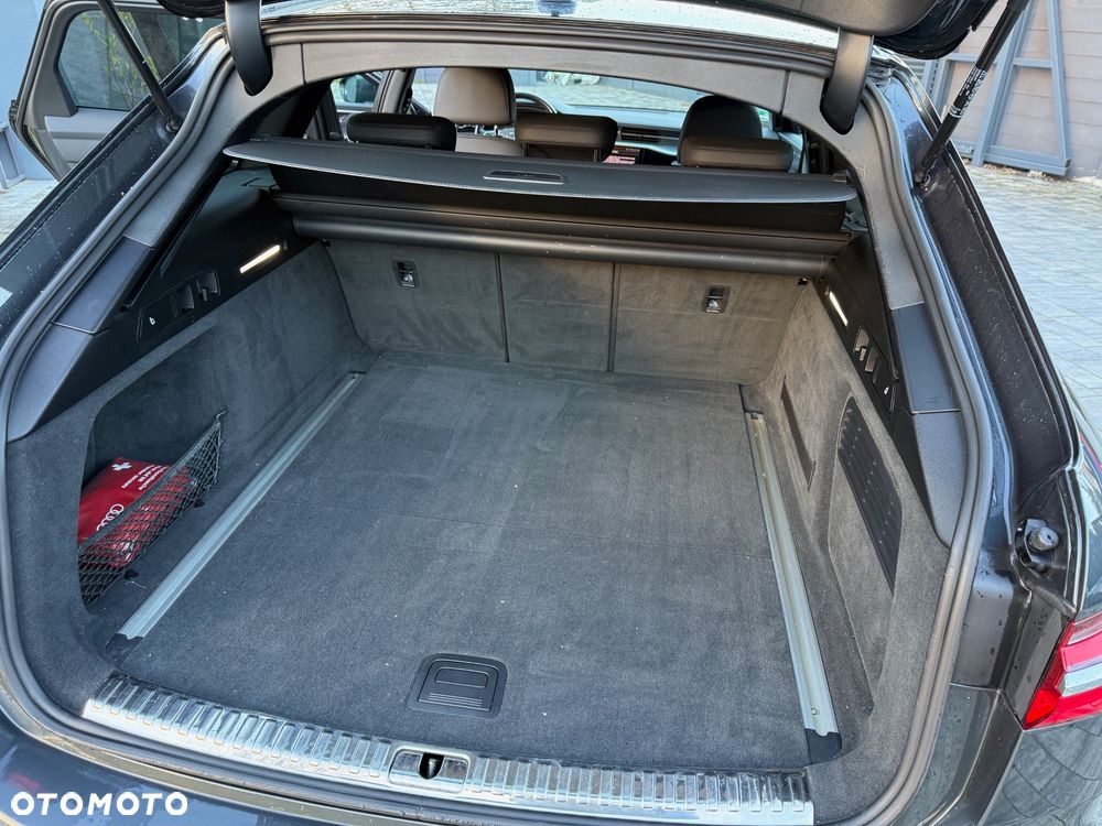 Audi A6 Avant 40 TDI quattro S tronic design - 18