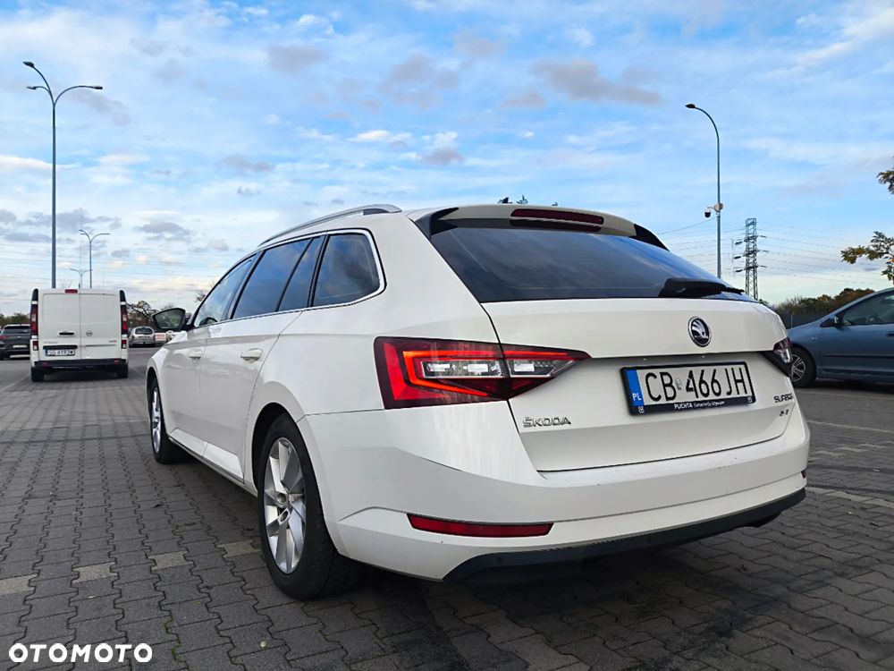 Skoda Superb 2.0 TDI 4x4 Style DSG - 19