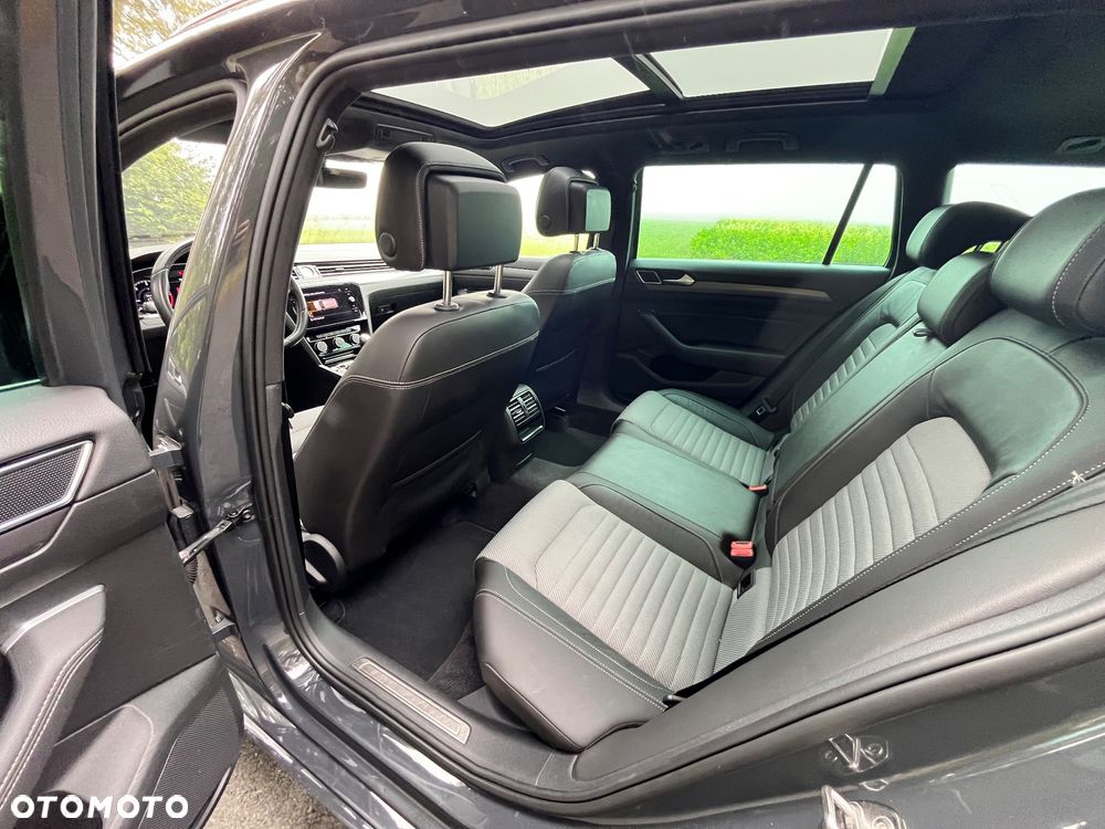 Volkswagen Passat - 17