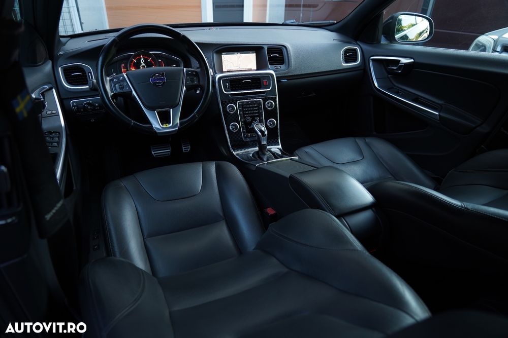 Volvo V60 D4 Geartronic Summum - 26