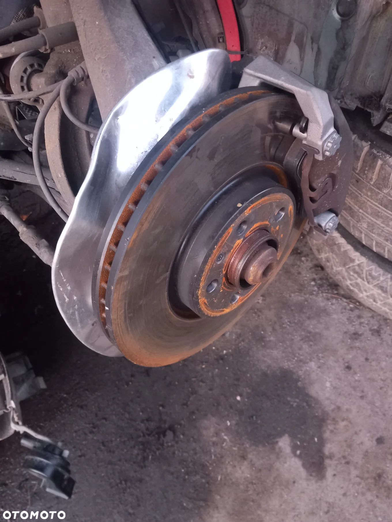 Tarcze klocki przod Audi A6 C7 Q5 - 1