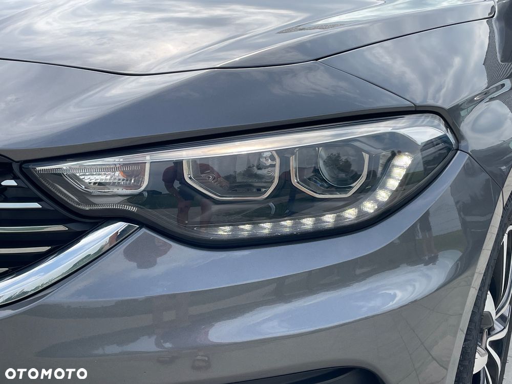Fiat Tipo 1.4 16V Lounge EU6d - 25