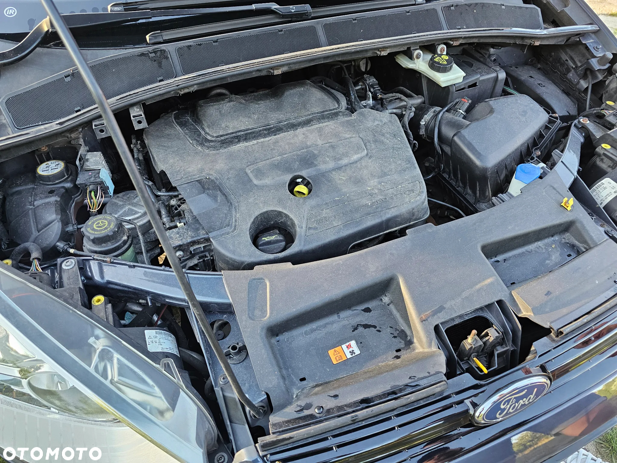 Ford S-Max - 13
