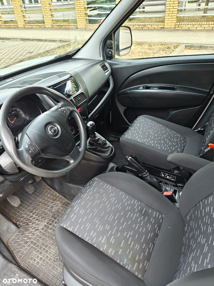 Opel Combo - 8