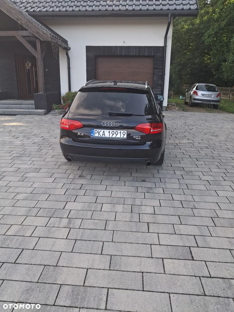 Audi A4 Avant 2.0 TFSI Quattro S tronic - 5