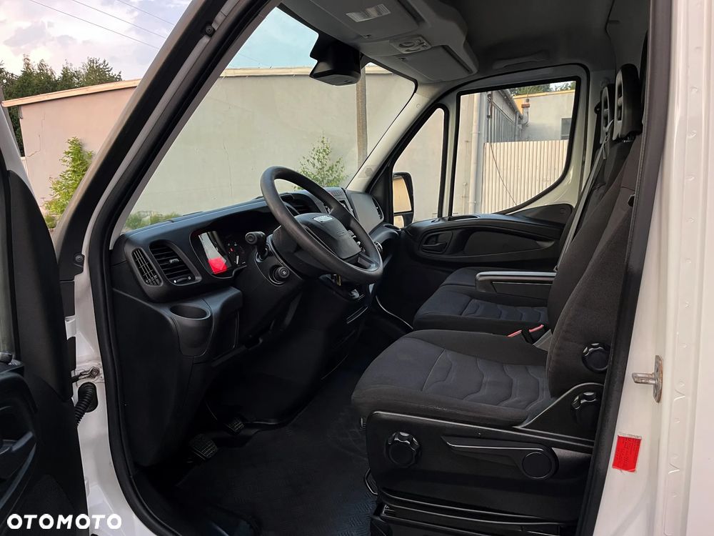 Iveco DAILY 35S14 - 17