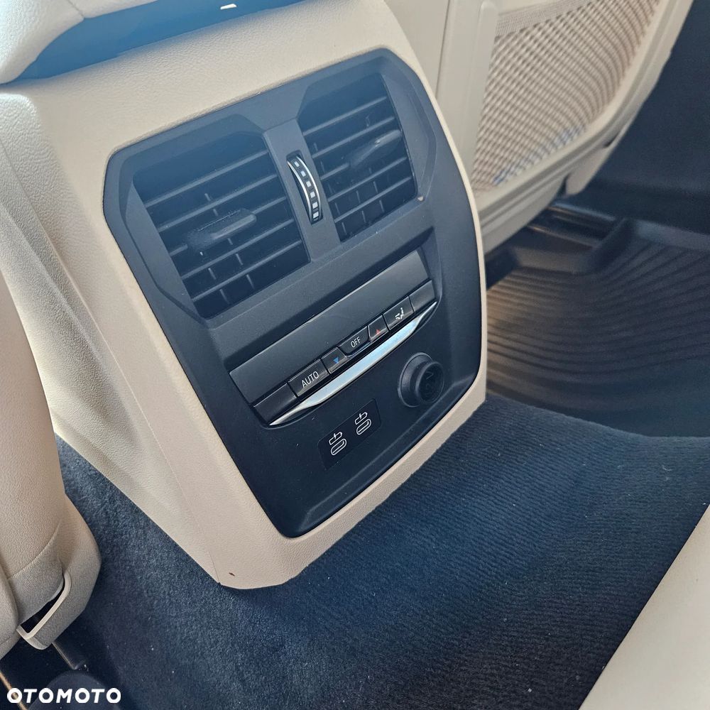 BMW Seria 3 330i Luxury Line sport - 20