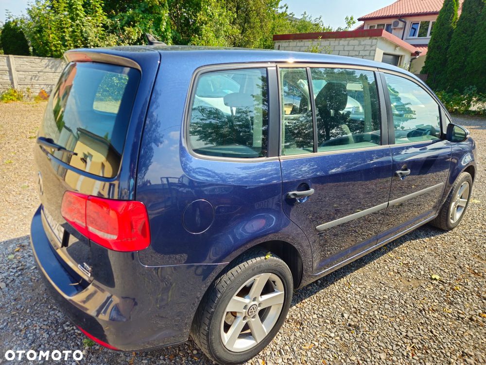 Volkswagen Touran 1.6 TDI DPF BlueMot Comfortline - 27
