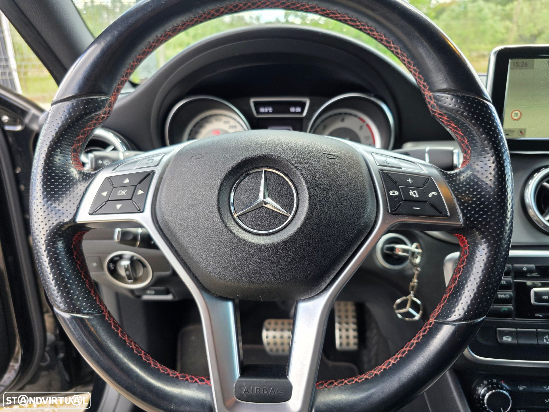 Mercedes-Benz GLA 220 CDi AMG Line 4-Matic - 15