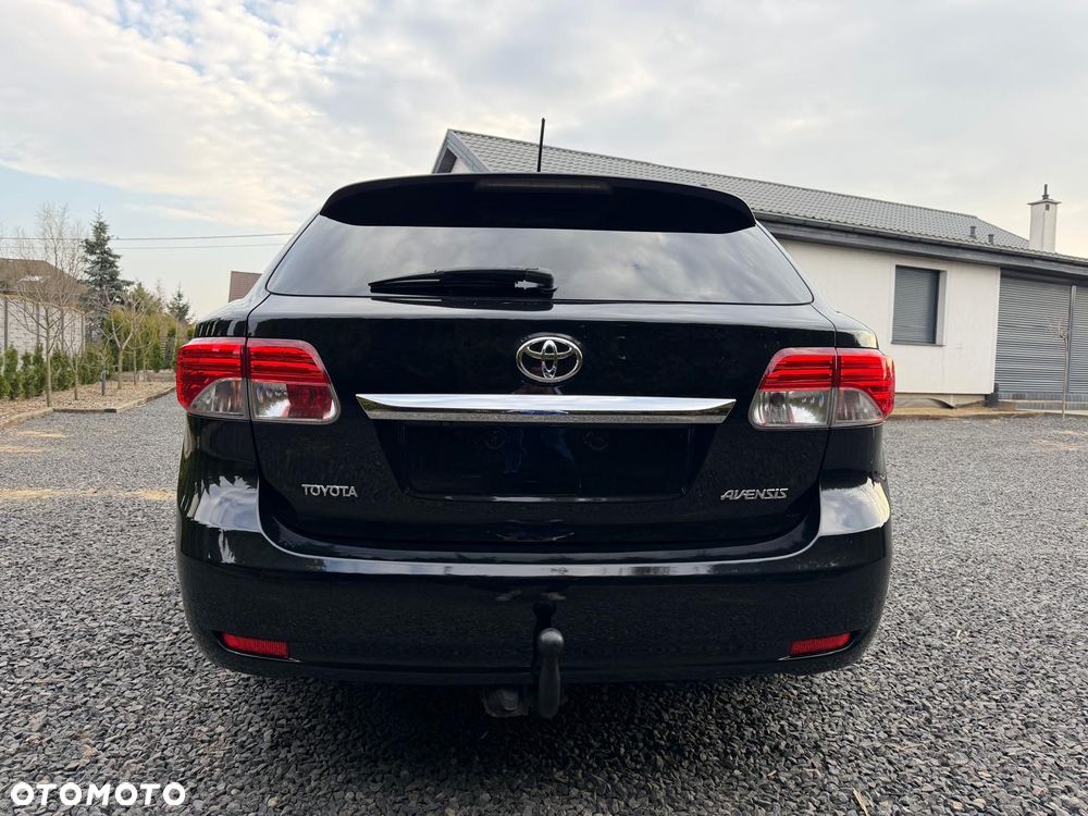 Toyota Avensis 1.8 Executive - 34