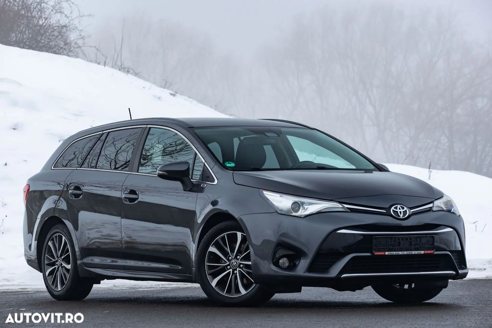 Toyota Avensis 2.0 D-4D Elegance Terracotta - 5