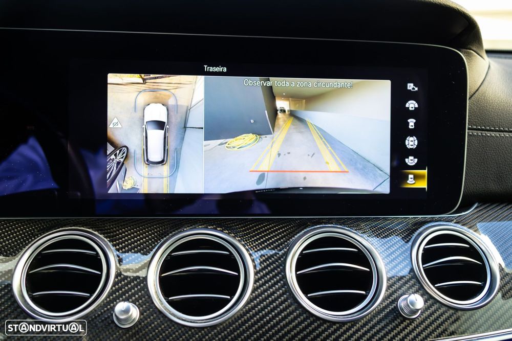 Mercedes-Benz E 300 - 43