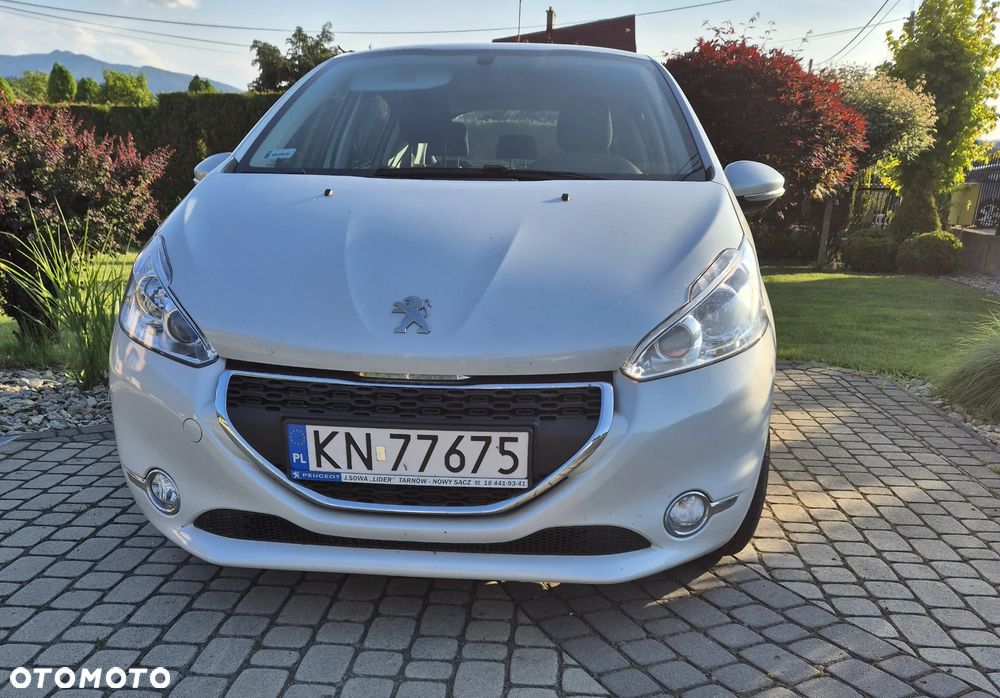 Peugeot 208 1.2 VTi Allure - 2