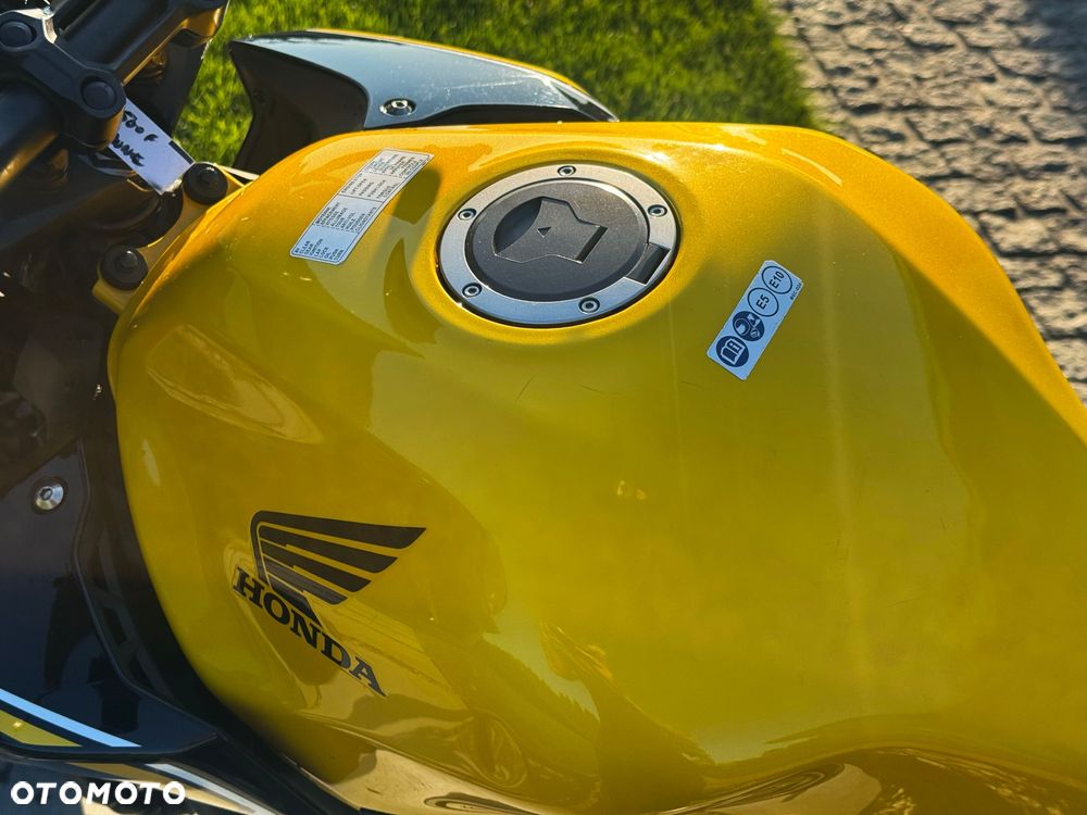Honda CB - 31