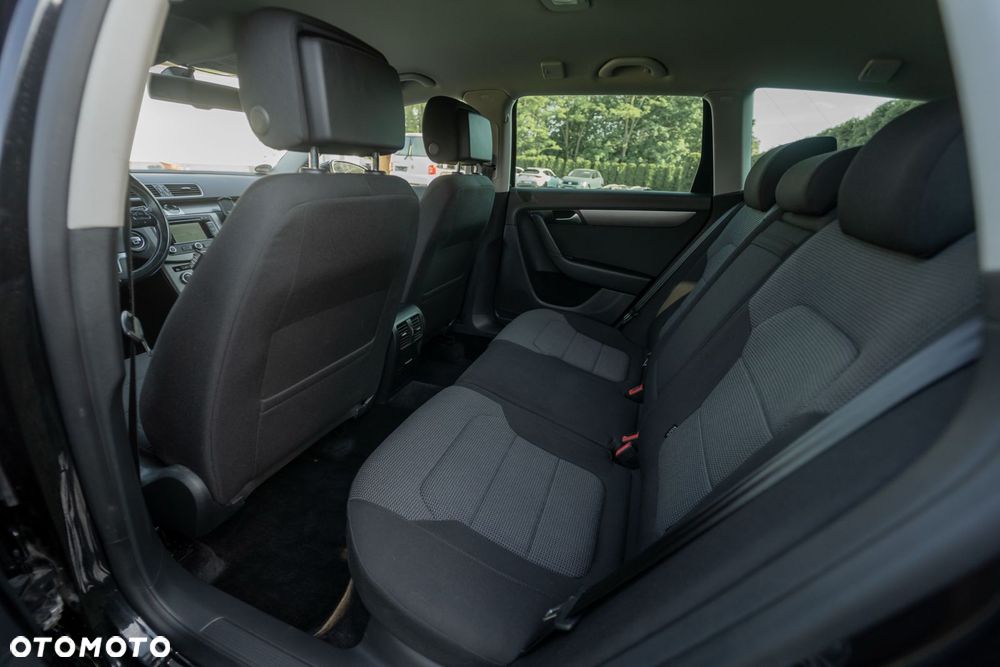 Volkswagen Passat 2.0 Blue TDI SCR Highline - 28