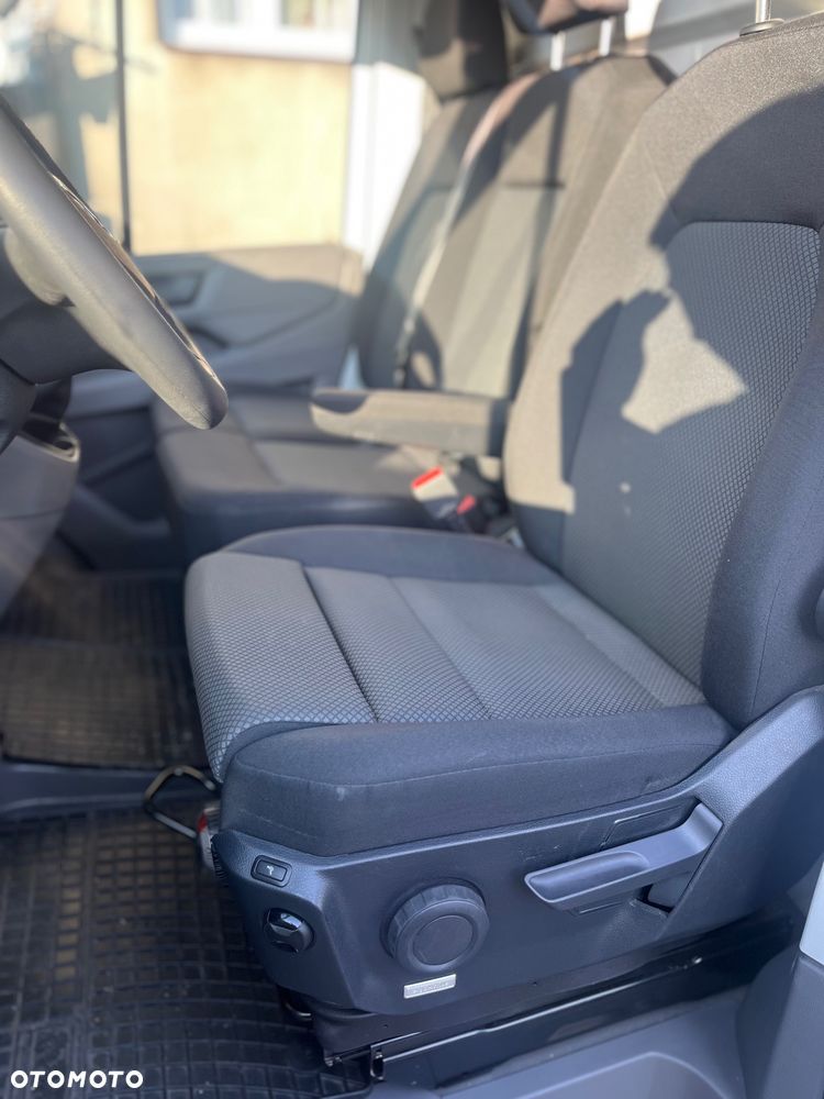 Volkswagen Crafter - 11
