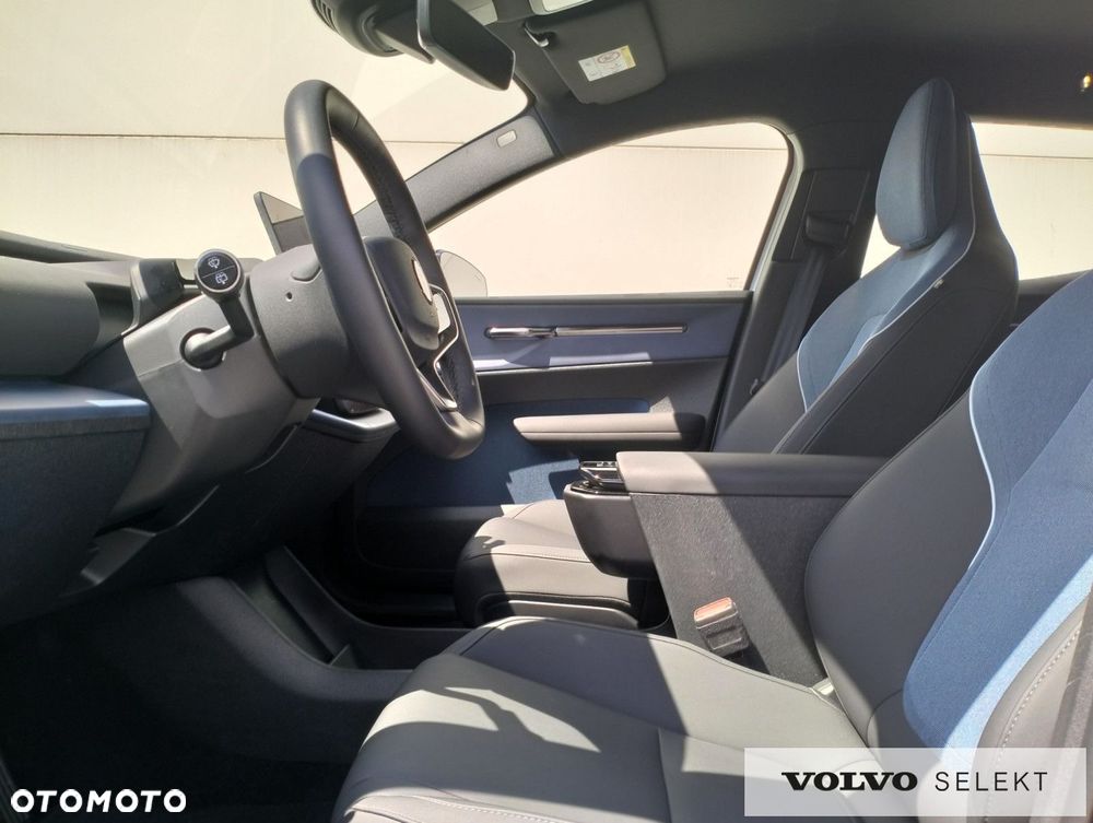 Volvo EX30 - 10