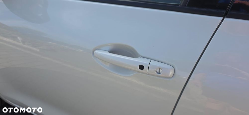 Suzuki Swift 1.2 Premium Plus CVT - 20