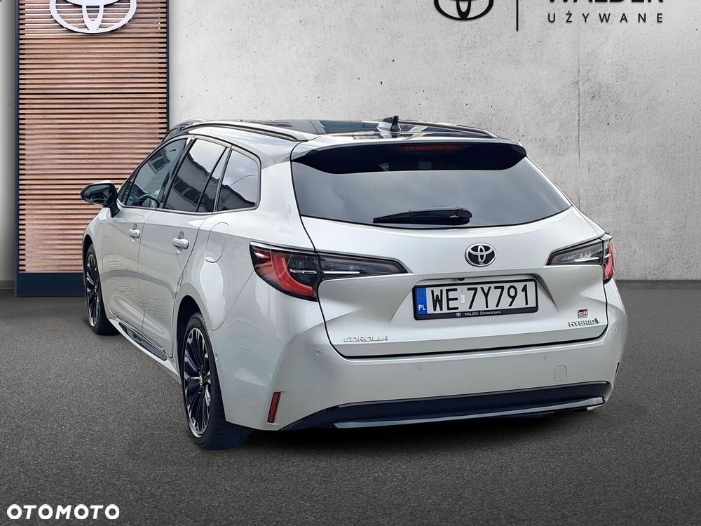 Toyota Corolla 1.8 Hybrid GR Sport - 3