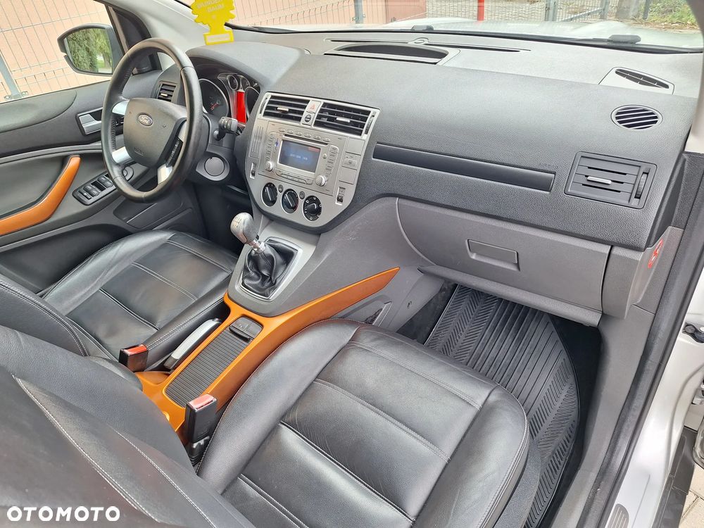 Ford Kuga - 21