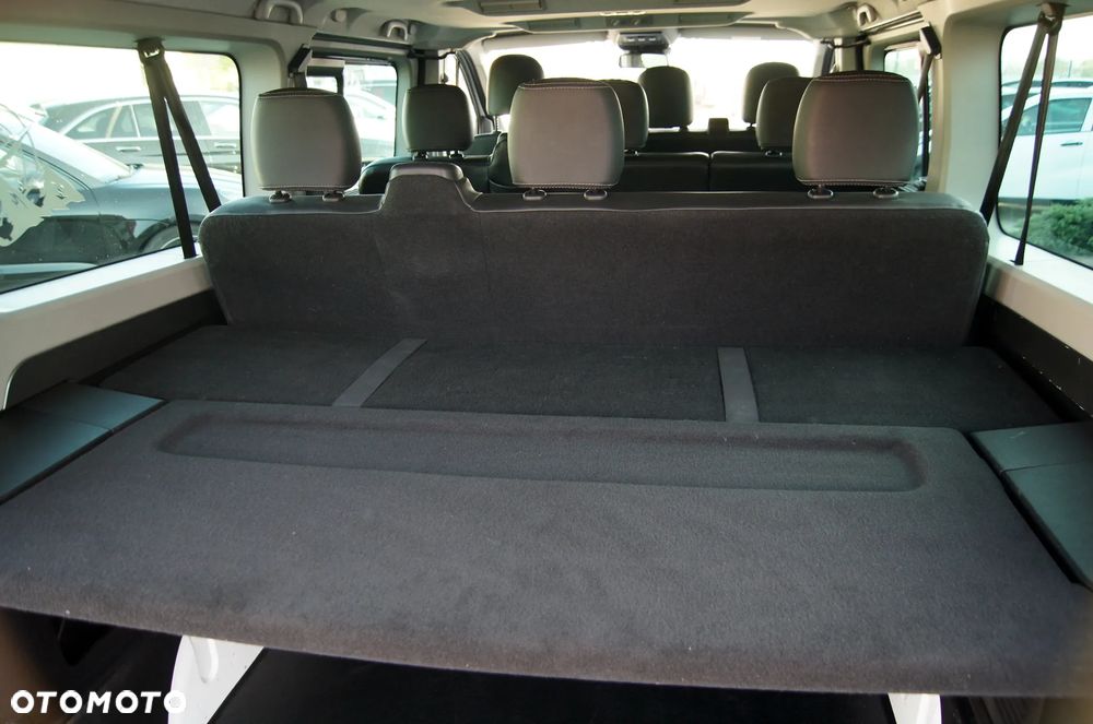 Renault Trafic - 16